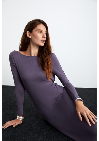 Krızıa Kadın Viskon Likralı Sırt Dekolteli Eteği Geniş Maxi Mürdüm Elbise