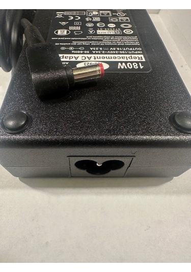 19.5 Volt 9.23 Amper 5.5 Mm 1.7 Mm Acer Uyumlu Notebook Adaptör 180 Watt Acer Uyumlu Adaptör
