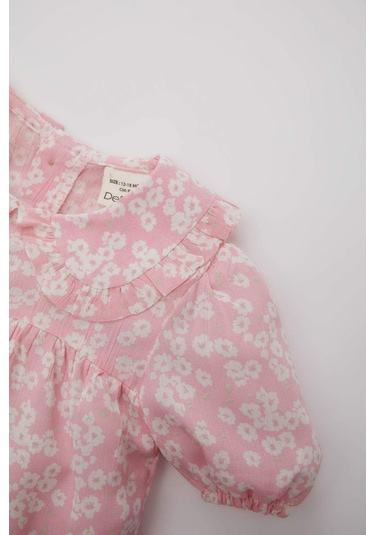 DeFacto Kız Bebek Büyük Yaka Krinkıl Viskon Çiçekli Kısa Kollu Bluz C3761A524SMPN167 Pembe