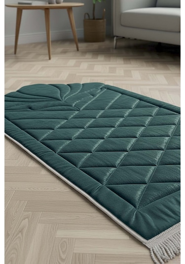 Zümrüt Yeşili Kapitone Dolgulu Lüks Seccade 65x115 Cm Yeşil