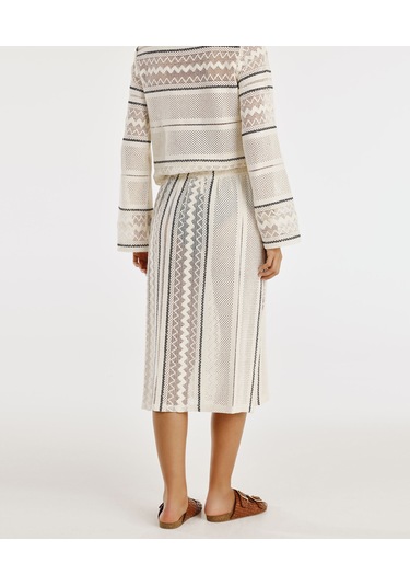 Yargıcı Dizaltı Yırtmaçlı Kalem Etek 25yket4020b 037 Ekru