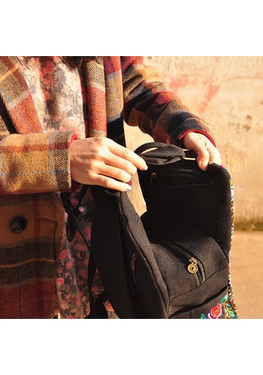 Yogodlns Vintage Sanatsal Tasarım Kadın Kanvas Sırt Çantaları El Yapımı Çiçek Nakış Büyük Kapasiteli Sırt Çantası Okul Çantası Seyahat Omuz Çantaları Çok Renkli