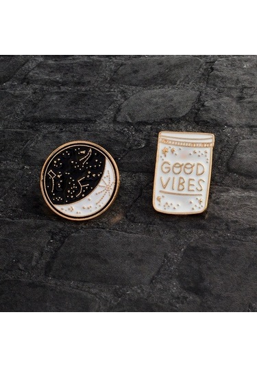 Flybuy Yaka Takımyıldızı Siyah Şişe Rozeti Pins Pin Karikatür Emaye Düğme Ceket Ceket Broş Beyaz Ay Ay Adet 2 Te Çok Renkli