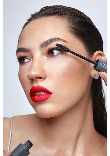 Alix Avien Yoğun Siyahlık & Hacim Veren Maskara 3 In 1 Mascara