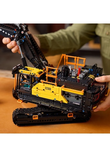 LEGO® Technic Volvo EC500 Hybrid Ekskavatör 42215- Yetişkinler için Motorlu İnşaat Aracı Yapım Seti (2359 Parça)