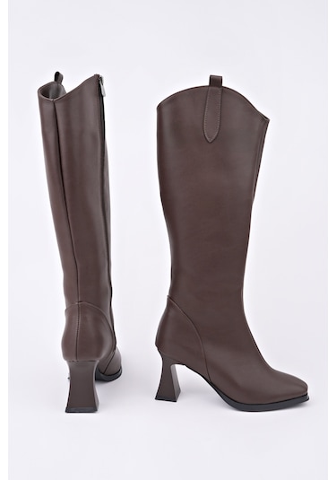 Muggo Astoria Küt Burun Yandan Fermuarlı Topuklu Kadın Çizme Kahverengi