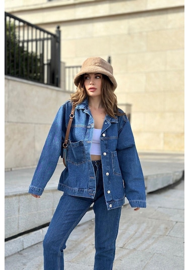Kadın Mavi Apaş Yaka, Çift Cepli, Kaliteli Jeans Kumaş, Salaş Kot Ceket Mavi