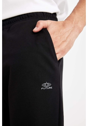 DeFacto Regular Fit Eşofman Altı Cepli Basic Düz Beli Bağcıklı Lastikli Paça D4416AX24AUBK81