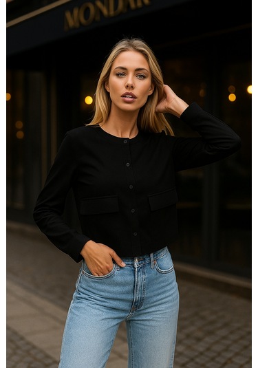 Kadın Siyah Cepli Hakim Yaka Gömlek Şık Ve Rahat Tasarım Siyah