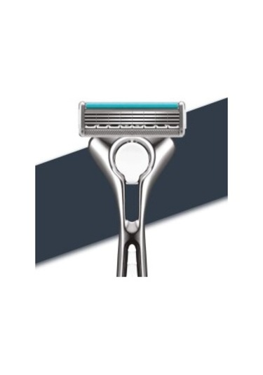 Wilkinson Sword Quattro Tıtanıum Sensıtıve 4 Bıçaklı Sistem Tıraş Bıçağı