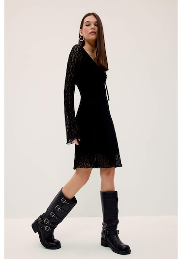 DeFacto V Yaka Dantel Uzun Kollu Mini Elbise F3465AX25SPBK81