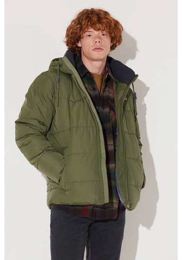 Lee Kapüşonlu Regular Fit Zeytin Erkek Mont L88Bnya61 Yeşil