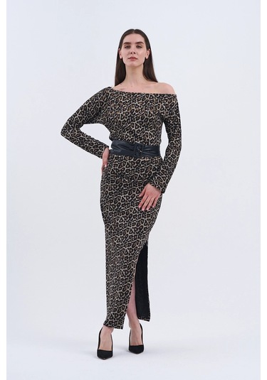 Şıklığın Yeni Tanımı Etek Bluz İkili Takım Koleksiyonumuzla Tarzınıza Güç Katın Siyah