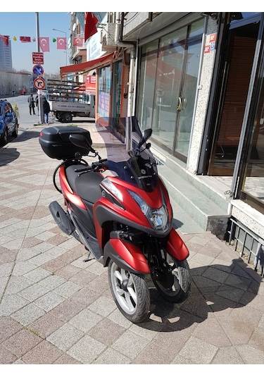 Yamaha Tricity Uzun Ön Cam Zeus Koyu Füme 64cm 4mm