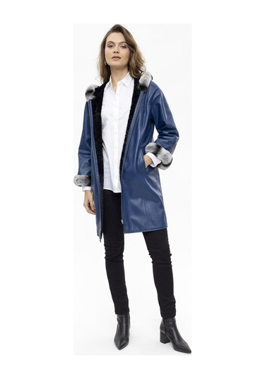 Mavi Hillary Geniş Kesim İçi Kumaş Çift Taraflı Kapüşon Ve Kol Ağzı Kürklü Kadın Hakiki Deri Kaban-mavi Mavi