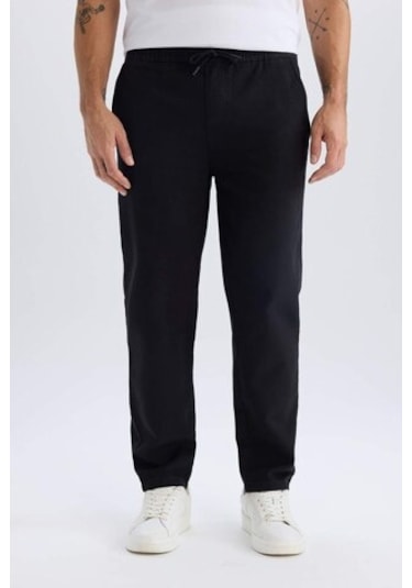 DeFacto %100 Pamuk Regular Fit Normal Kesim Yazlık Jogger Pantolon D1045AX25SPBK81 DeFacto %100 Pamuk Regular Fit Normal Kesim Yazlık Jogger Pantolon D1045AX25SPBK81