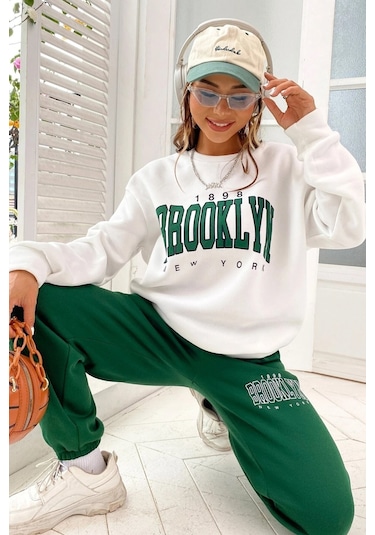 Modagen Kadın Yeşil Beyaz Brooklyn Baskı Oversize Bisiklet Yaka Alt Üst Eşofman Takımı Yeşilbeyaz