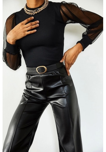 Kadın Siyah Kolu Tül Detaylı Yarım Balıkçı Kaşkorse Bluz Siyah