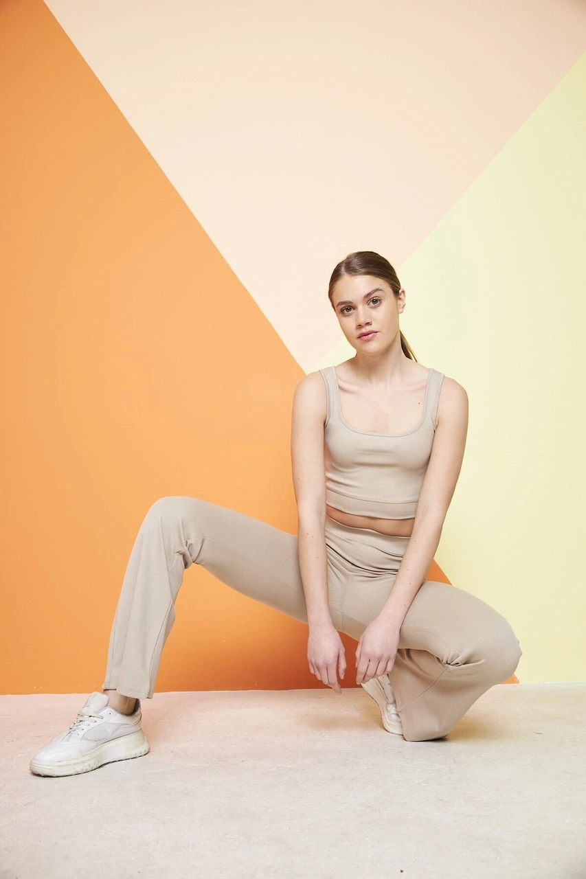 Siyah Yüksek Bel Fitilli Ispanyol Paça Interlok Örme Kadın Tayt Bej