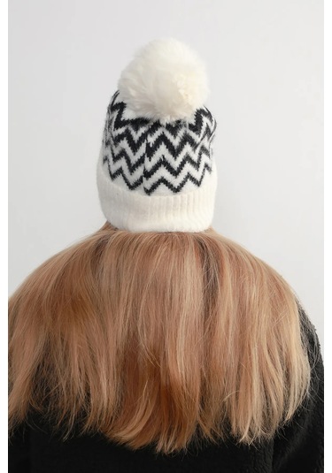 Zigzag Desenli Kadın Bere Rkş-19 Siyah Beyaz 4155630 Beyaz - Siyah