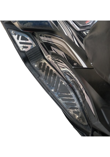 GP Kompozit Honda PCX 125 / 150 2021-2024 Uyumlu Kauçuk Detaylı Krom Basamak Siyah-Krom