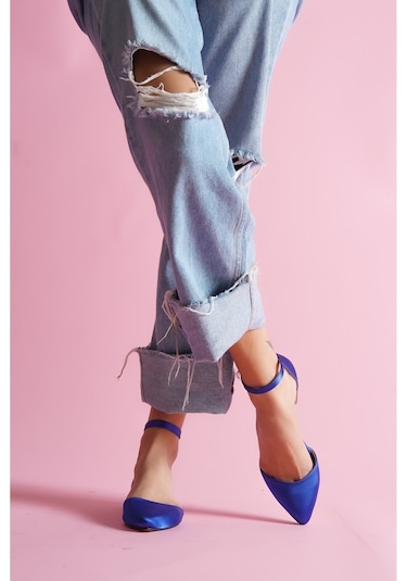 Misty Saks Saten 2 Cm Topuklu Bilekten Bantlı Sivri Burun Günlük Babet Saks