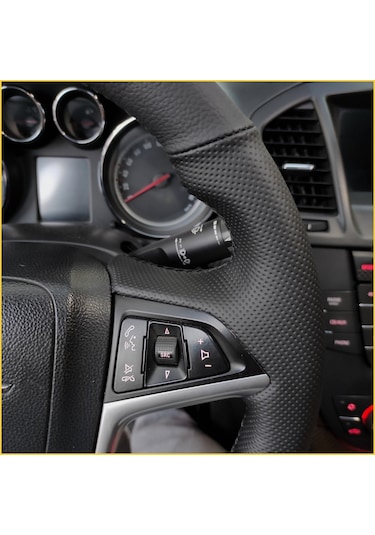 Opel Astra J Araca Özel Direksiyon Kılıfı Bombeli Derili Araclar