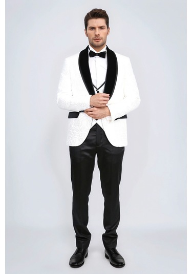 Barok Desenli Kadife Şal Yaka Yelekli Beyaz Smokin - Wessi Beyaz