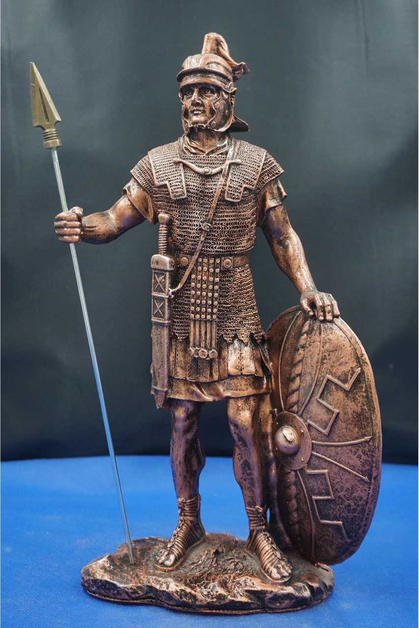 Mızrak Ve Kalkanı İle Roma Savaşçı Heykeli Biblo Ev Dekor & Hediyelik Aksesuar 32 Cm