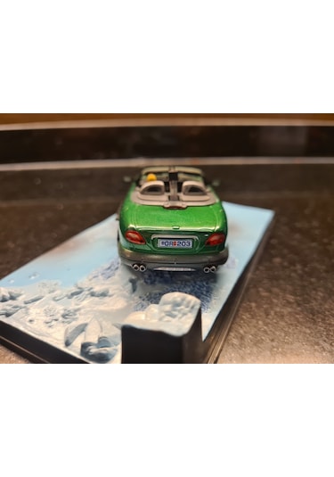 Altaya 1/43 Jaguar Xkr James Bond 007 Die Another Day