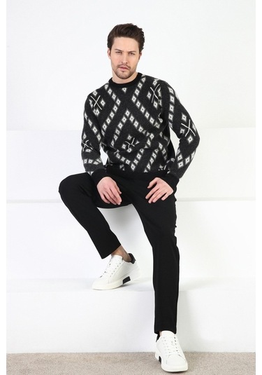 Ferraro Siyah Kare Desenli %100 Kuzu Yünü Erkek Kazak Siyah