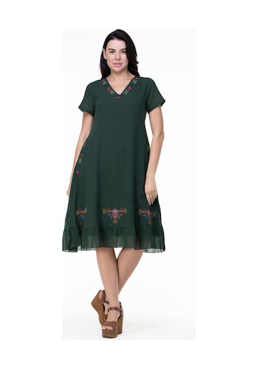 Kısa Kol Şile Bezi Mehtap Midi Boy Nakış Detaylı Elbise Yeşil