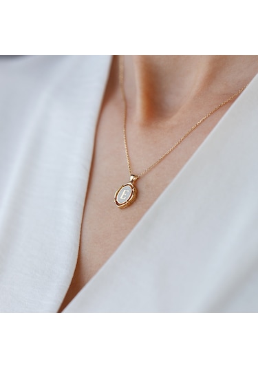 Uşaklıhafız 14 Ayar Altın Küçük Boy Sedefli E Harfi Kolye