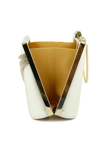 Erkan Saçmacı Ten Saten Taşlı Altın Metal Saplı Zincir Askılı Abiye Çanta Ten