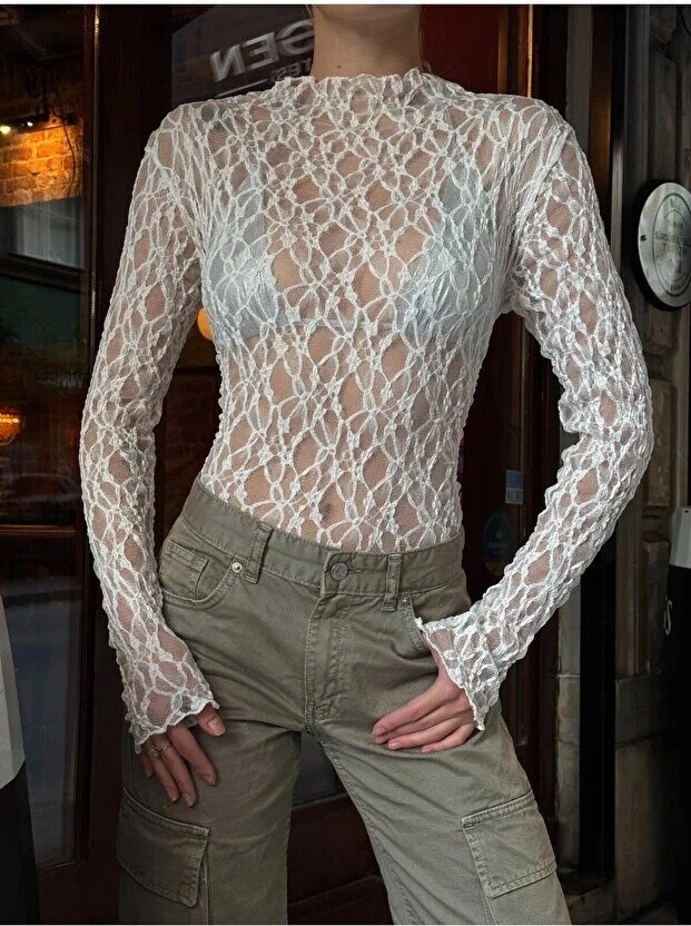 Kadın Yarım Balıkçı Yaka Full Esnek Dantel Bürümcük Spor Şık Tasarım Gece Bluzu Beyaz