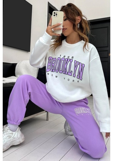 Modagen Kadın Mor Beyaz Brooklyn Baskı Oversize Bisiklet Yaka Alt Üst Eşofman Takımı Morbyaz