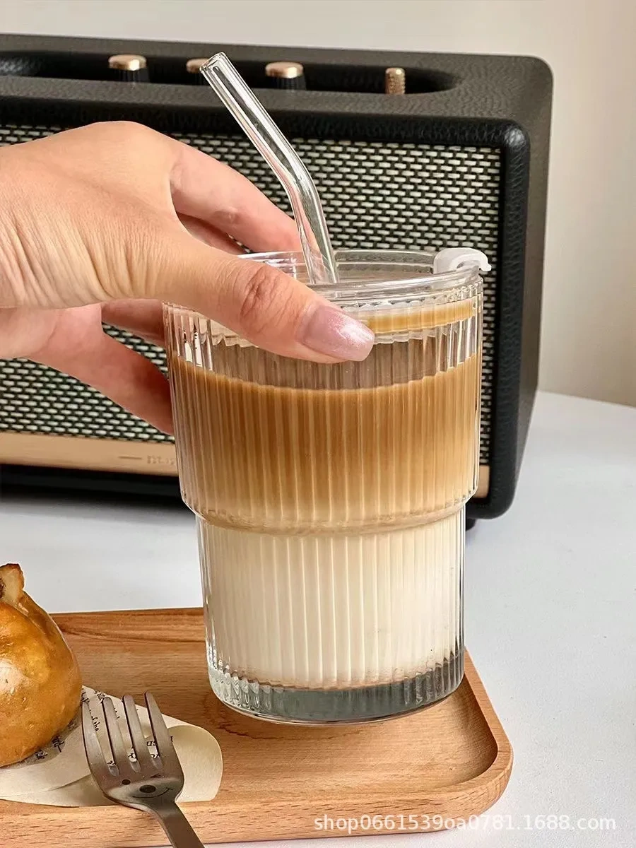 Conflate Kapaklı Ve Pipetli Hava Geçirmez Bardak, 400 Ml 418735150 Beyaz