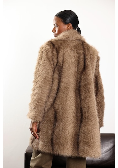 Açık Vizon Midi Boy Hacimli Kürk Açık Vizon