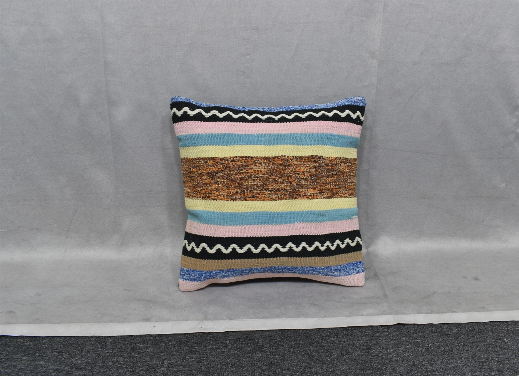 Zehra Abla Halı Yeni El Dokuma Dekoratif Kilim Kırlent Yastık Kılıfı 6508 Çok Renkli