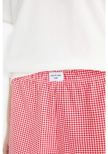 DeFacto Regular Fit Pijama Takımı Kısa Kollu Baskılı Üst Esnek Belli Şort-Fall in Love F1958AX25SPRD227 DeFacto Regular Fit Pijama Takımı Kısa Kollu Baskılı Üst Esnek Belli Şort-Fall in Love F1958AX25SPRD227