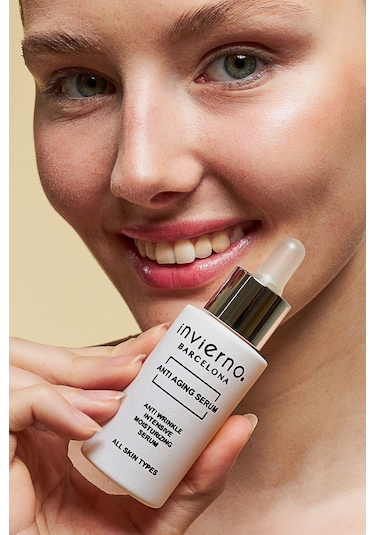 Invierno Barcelona Llc. Yaşlanma Kırışıklık Önlemeye Yardımcı Nemlendirici Anti Aging Serum Hyaluronik Asit Collagen 30ml