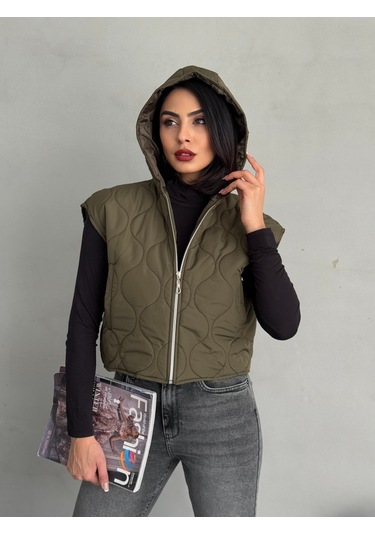 Kadın Cepli Kapitone Kapüşonlu Crop Yelek Haki