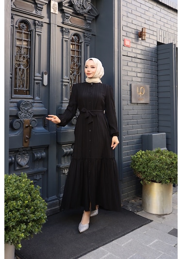 Kadın Siyah Boydan Düğmeli Eteği Piliseli Kuşaklı Lara Keten Uzun Tesettür Elbise Siyah