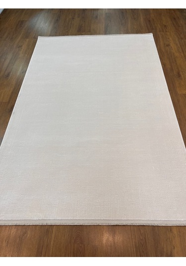 Viskon Şıklığı Krem Renkli Modern Makina Halısı 160x230 Krem