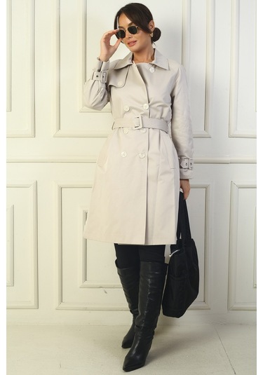 Kadın Beli Ve Kolları Kemerli Önü Düğmeli Cepli Pardesü Bej