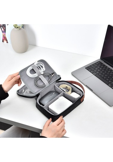 Wiwu Minimalist Çok Fonksiyonlu Su Geçirmez Taşınabilir Polyester Kumaş Seyehat Çantası Siyah