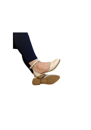 Fiyra 4050 Bej Taşlı Bilek Bağlı Karnıyarık Bayan Babet Sandalet Bej