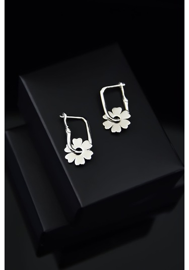 925 Ayar Gümüş Rodyum Kaplama Çiçek Halka Küpe UVPTS300050