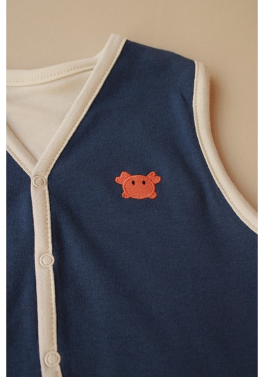 Yengeç Nakışlı Çift Taraflı Yelek İndigo