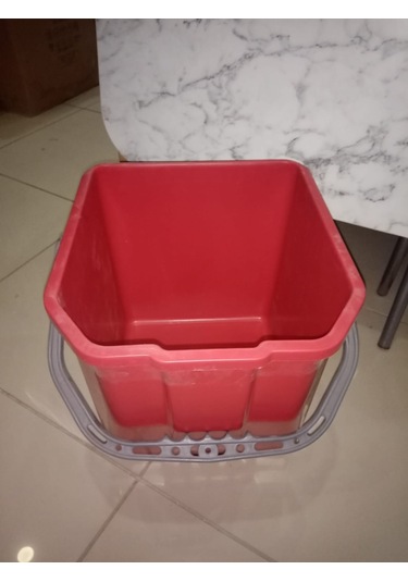 TEMİZLİK ARABA KOVASI (KIRMIZI)